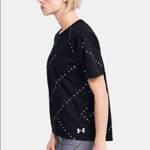 UA Logo Print Live Short Sleeve